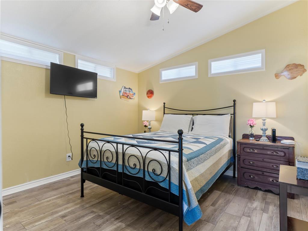 327 Bayshore Drive, Palacios, Texas image 15
