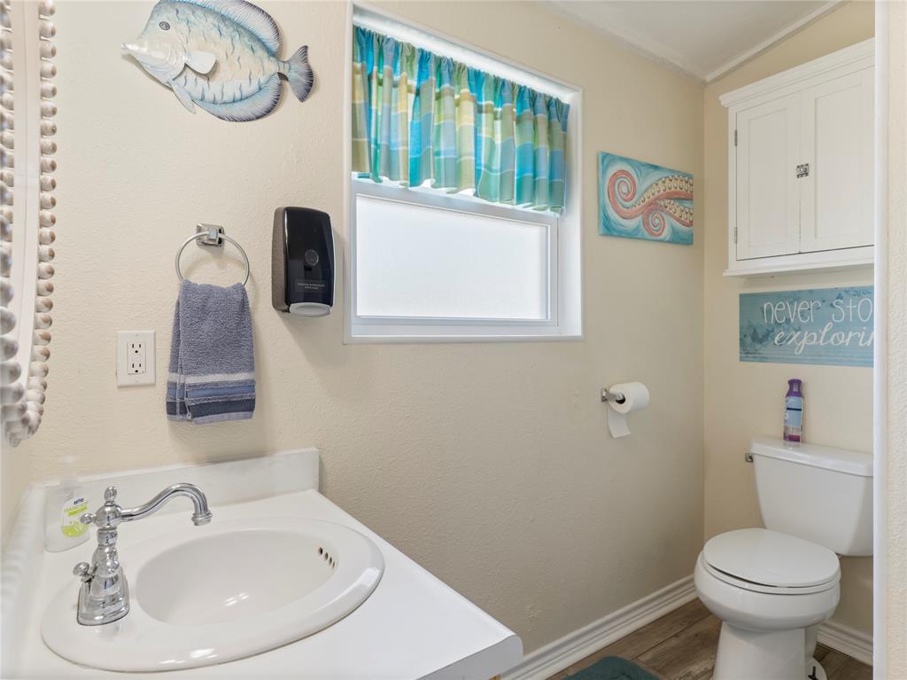 327 Bayshore Drive, Palacios, Texas image 23