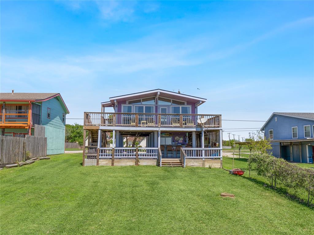 327 Bayshore Drive, Palacios, Texas image 2