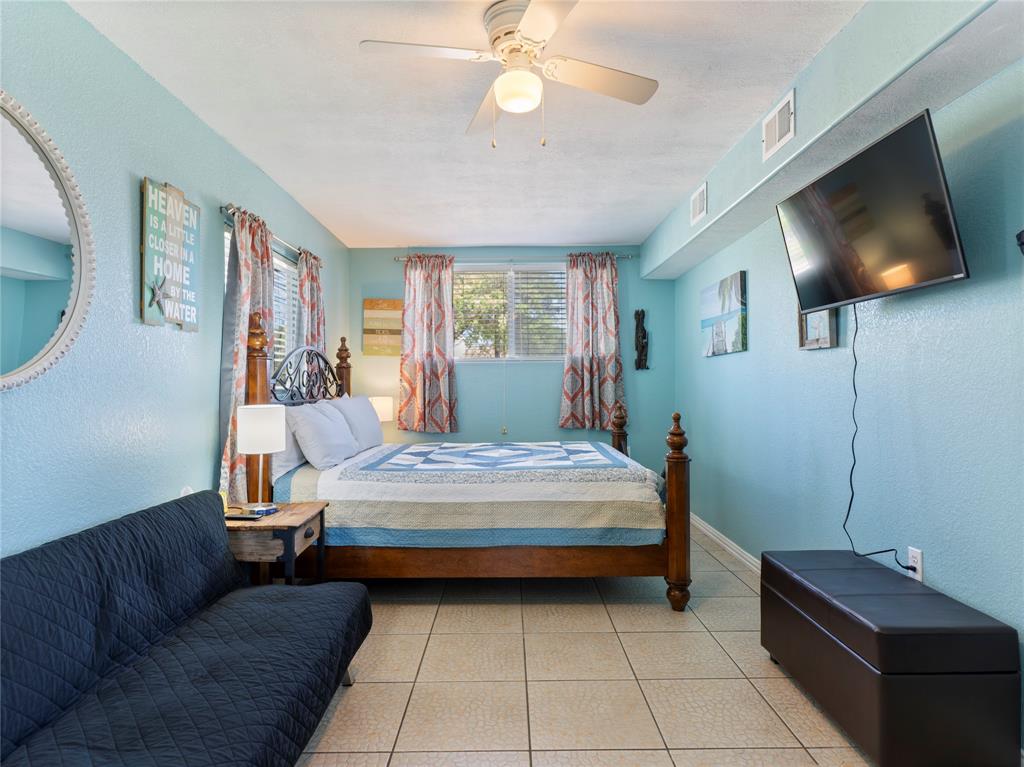327 Bayshore Drive, Palacios, Texas image 25