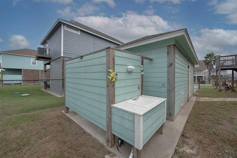 A home in Crystal Beach