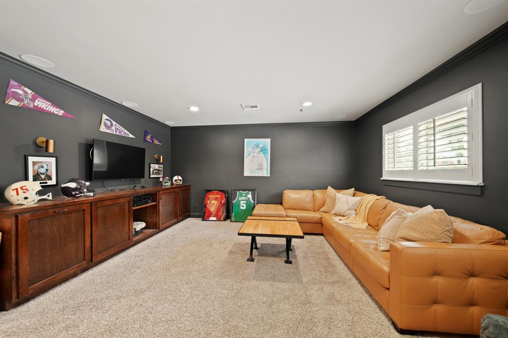 1504 Bayou Homes Drive, Galveston, Texas image 34