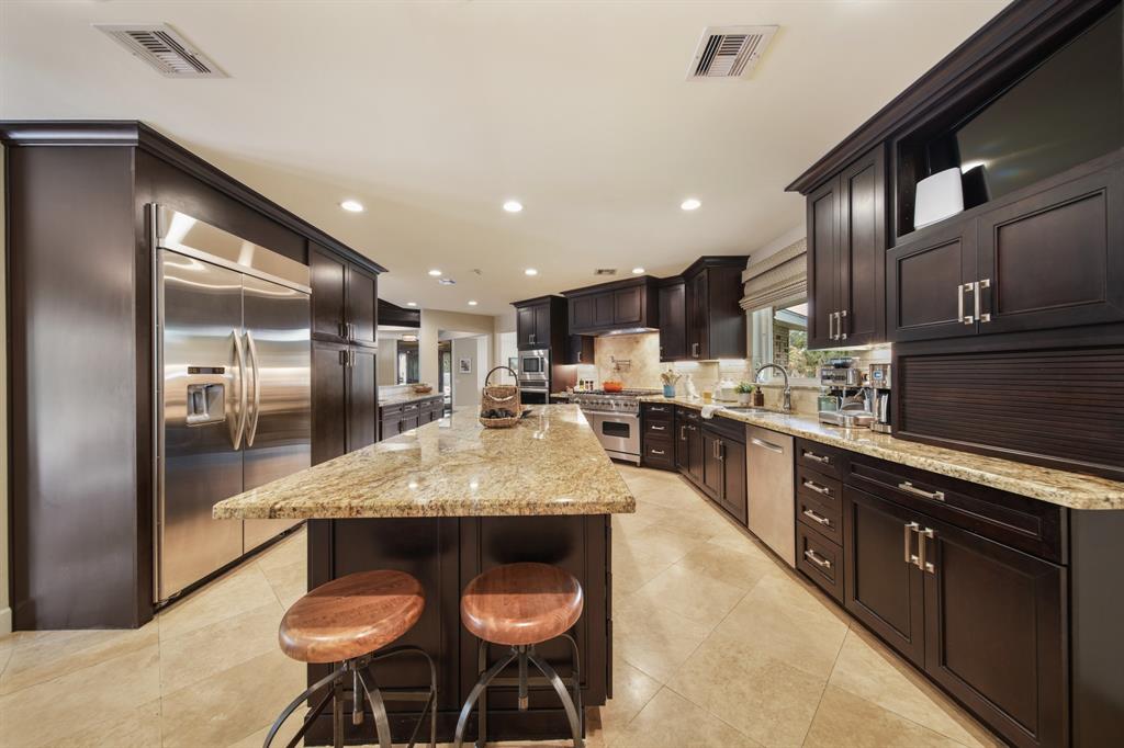 1504 Bayou Homes Drive, Galveston, Texas image 18