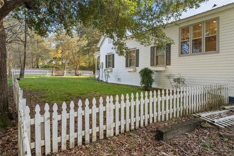 A home in Point Blank