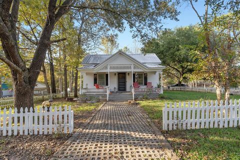 A home in Point Blank