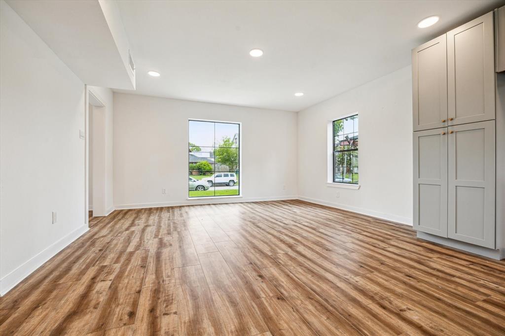 3202 Parkwood Drive, Houston, Texas image 7