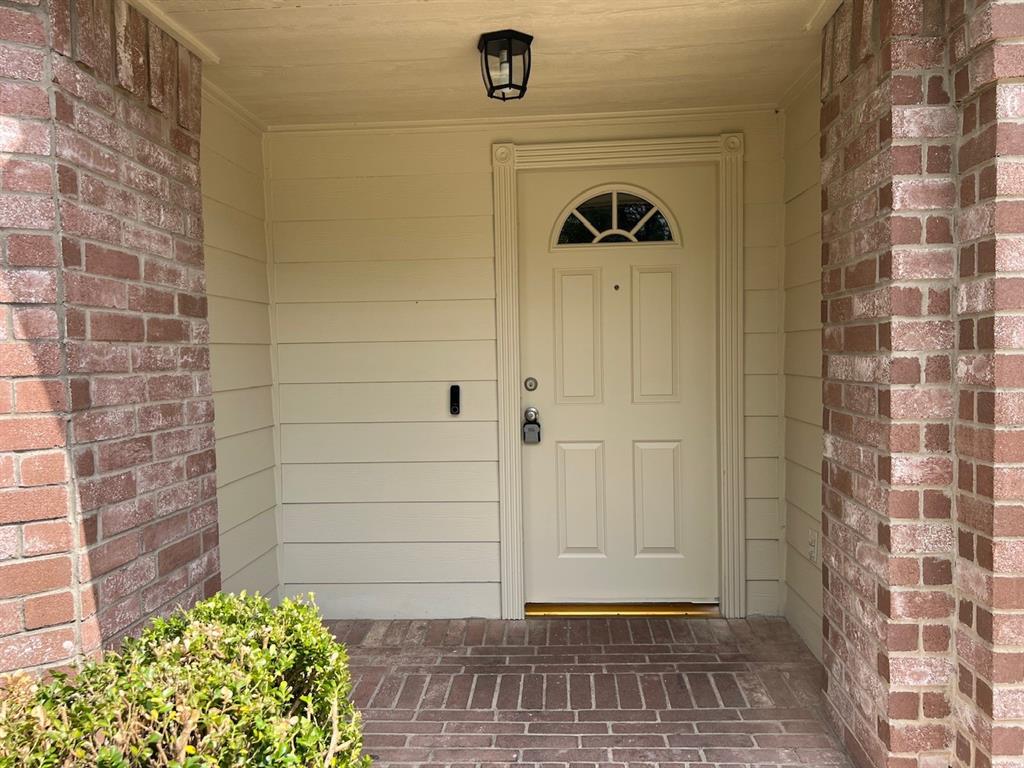 19326 Misty Cove Drive, Katy, Texas image 2