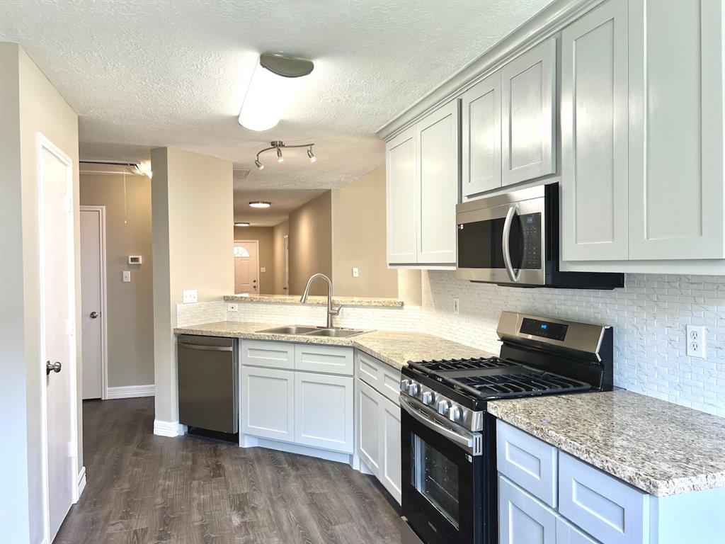 19326 Misty Cove Drive, Katy, Texas image 28