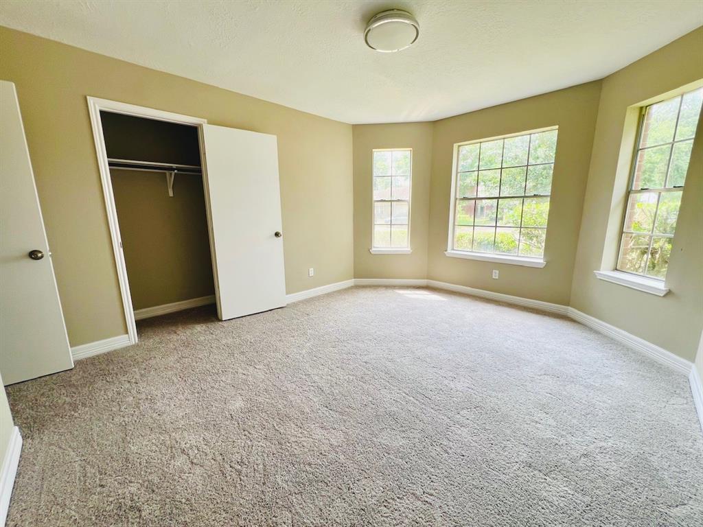 19326 Misty Cove Drive, Katy, Texas image 6
