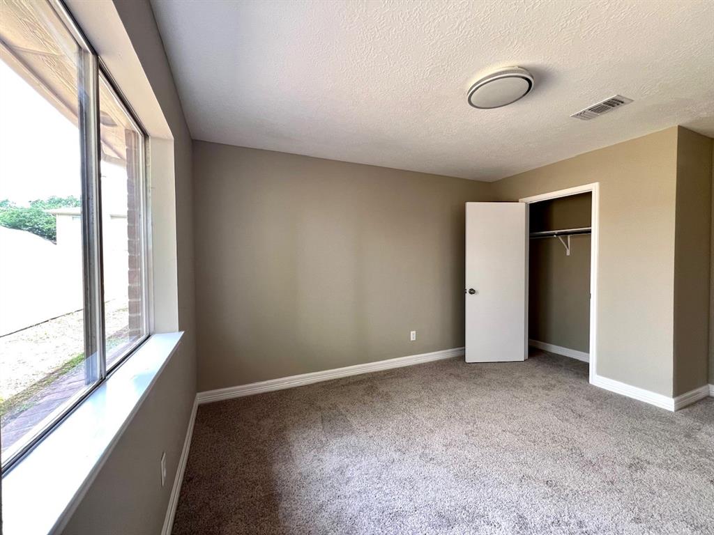 19326 Misty Cove Drive, Katy, Texas image 10