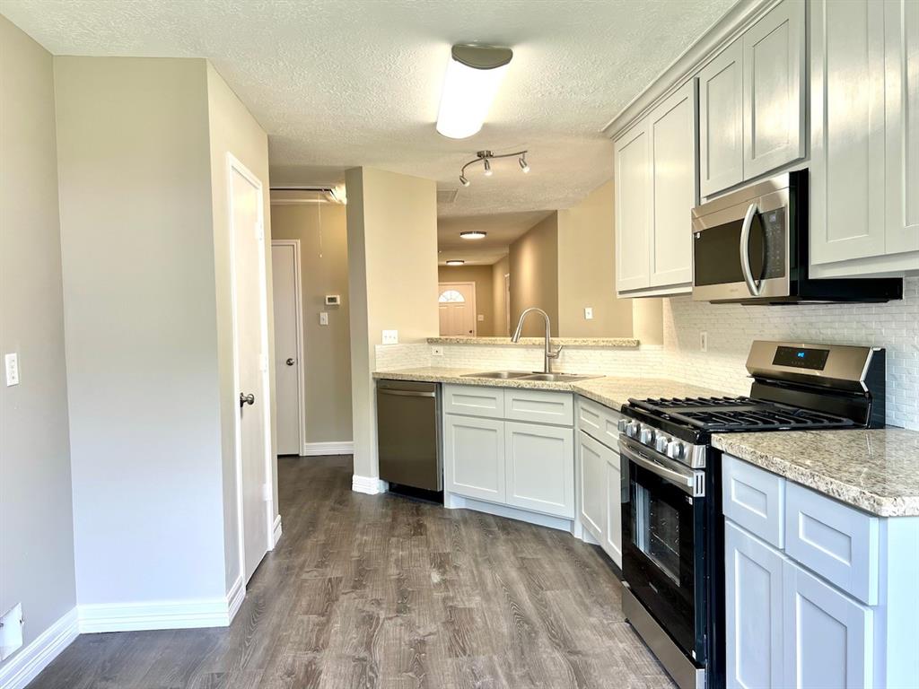 19326 Misty Cove Drive, Katy, Texas image 27