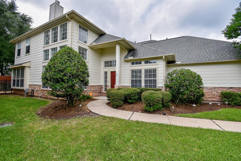 7218 Welshwood Lane, Sugar Land, Texas image 2