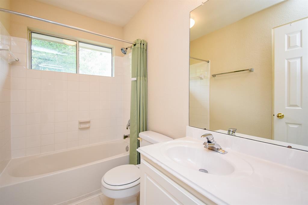 7218 Welshwood Lane, Sugar Land, Texas image 33