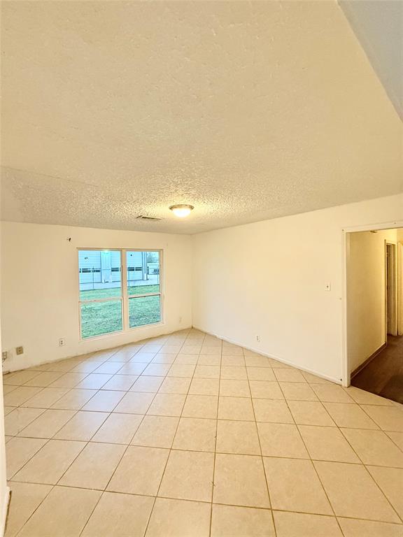 15307 Woodforest Boulevard, Channelview, Texas image 5