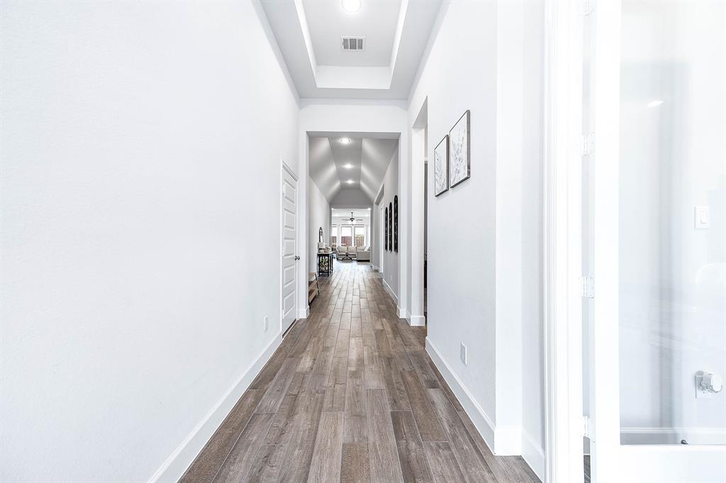 4527 Peloton Road
