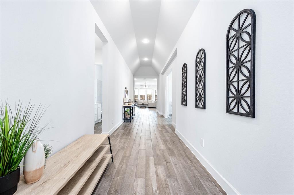 4527 Peloton Road