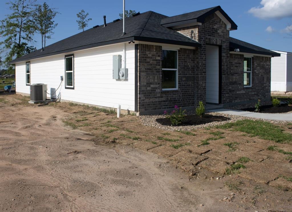 18415 Harvick Drive, Conroe, Texas image 3
