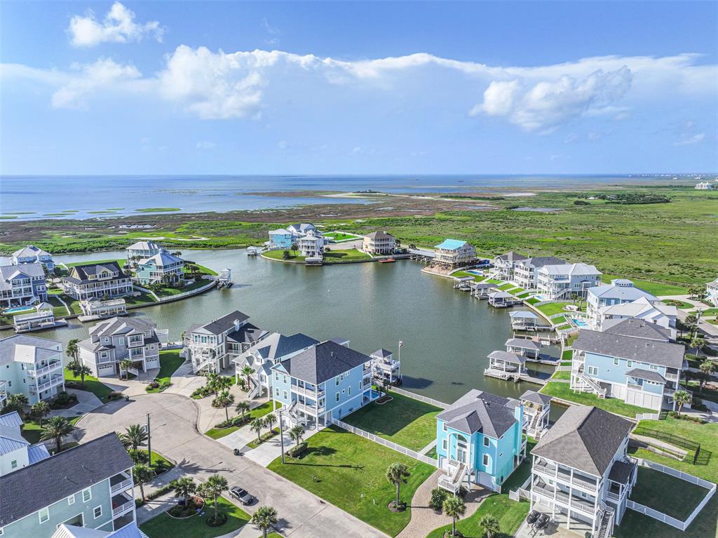 4119 Bluewing Teal Court, Galveston, Texas image 12