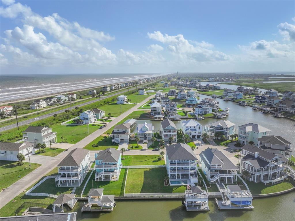 4119 Bluewing Teal Court, Galveston, Texas image 9