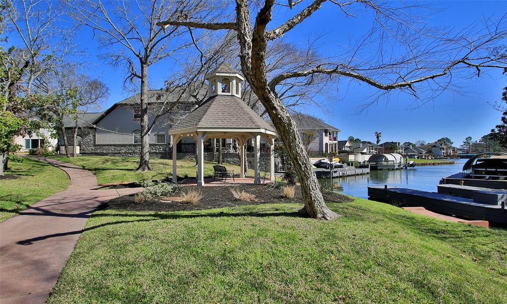 26 Winthrop Harbor Court, Montgomery, Texas image 1