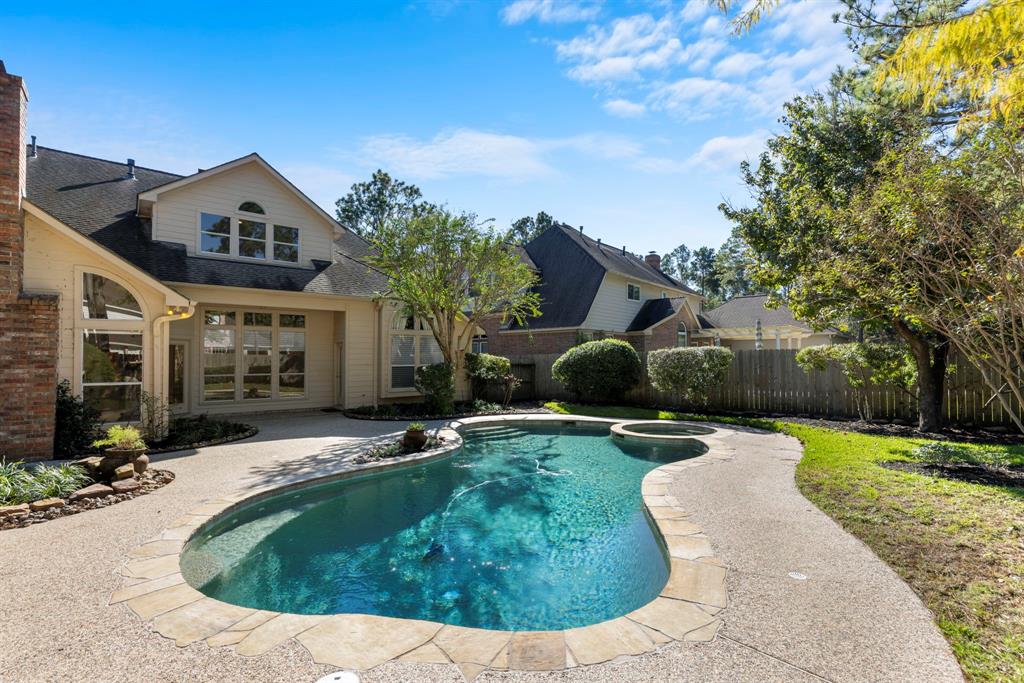 110 E Morning Cloud Cir Circle, The Woodlands, Texas image 44