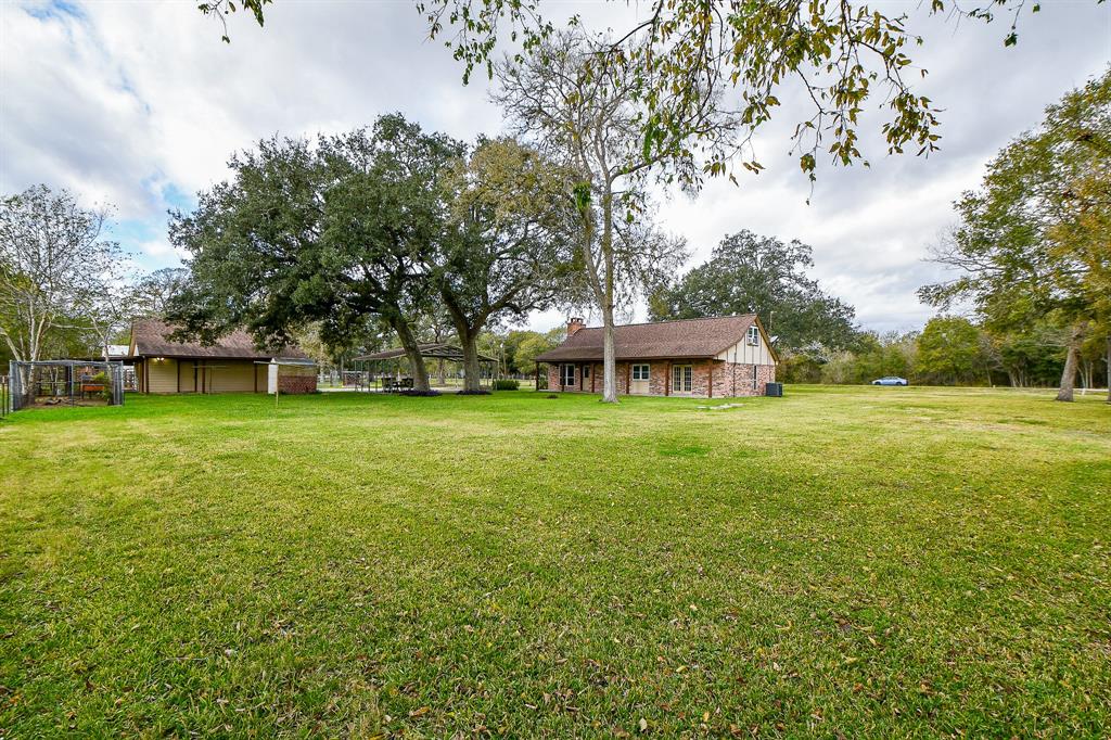 1703 Garrett Court, Wharton, Texas image 25