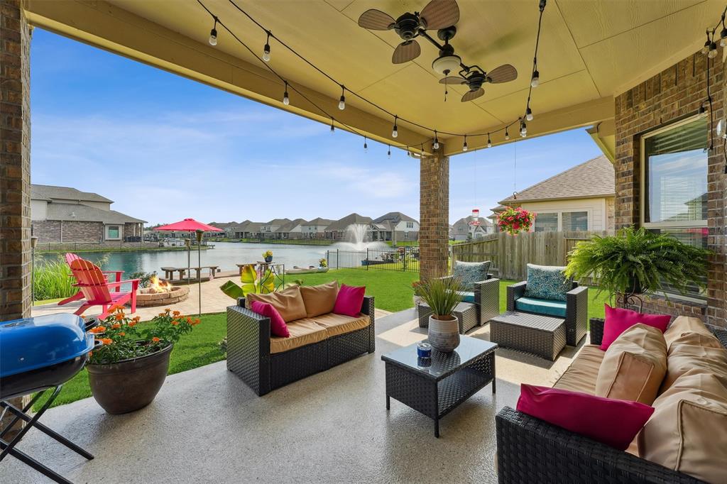 3651 Lake Bend Shore Drive, Spring, Texas image 37