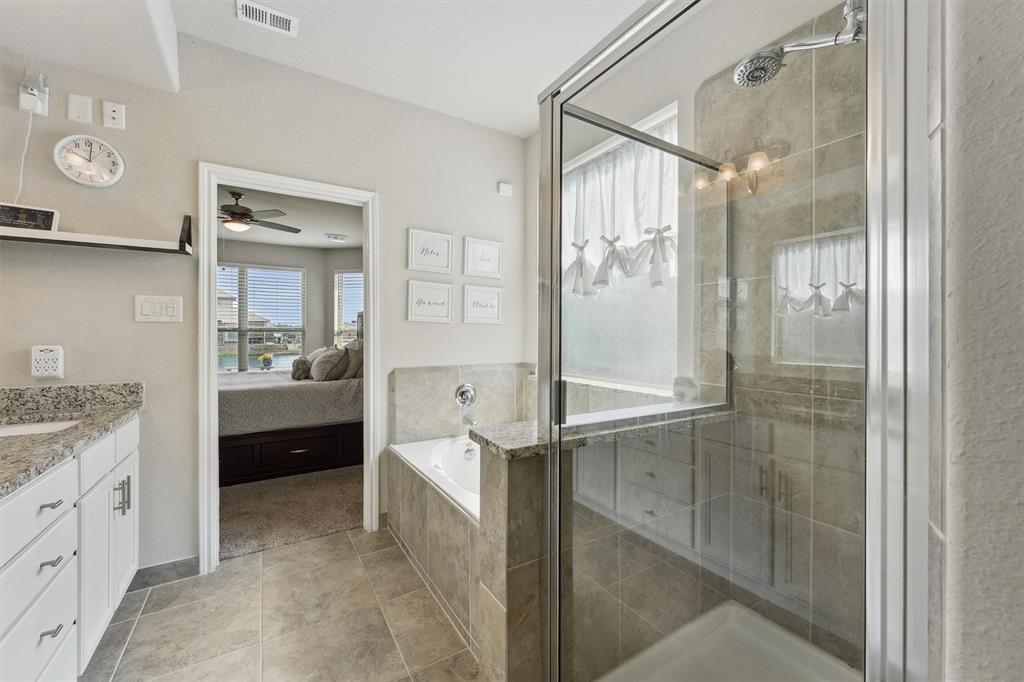 3651 Lake Bend Shore Drive, Spring, Texas image 25