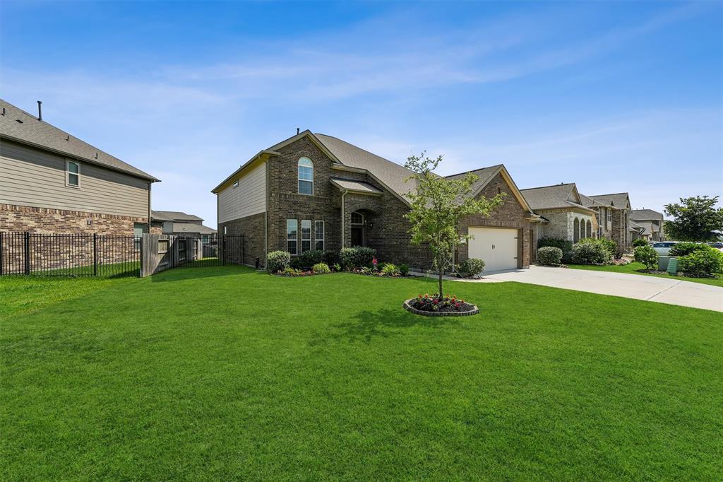 3651 Lake Bend Shore Drive, Spring, Texas image 3