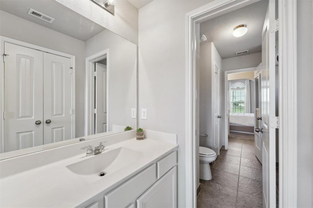 3651 Lake Bend Shore Drive, Spring, Texas image 32