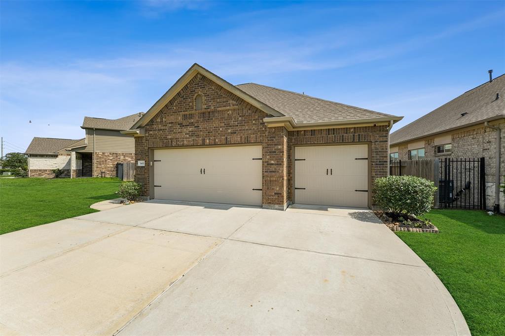 3651 Lake Bend Shore Drive, Spring, Texas image 2
