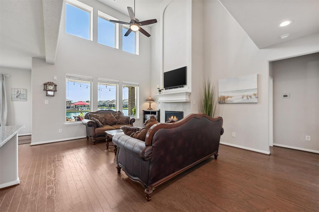 3651 Lake Bend Shore Drive, Spring, Texas image 10