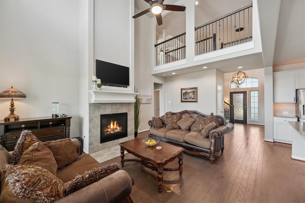 3651 Lake Bend Shore Drive, Spring, Texas image 9