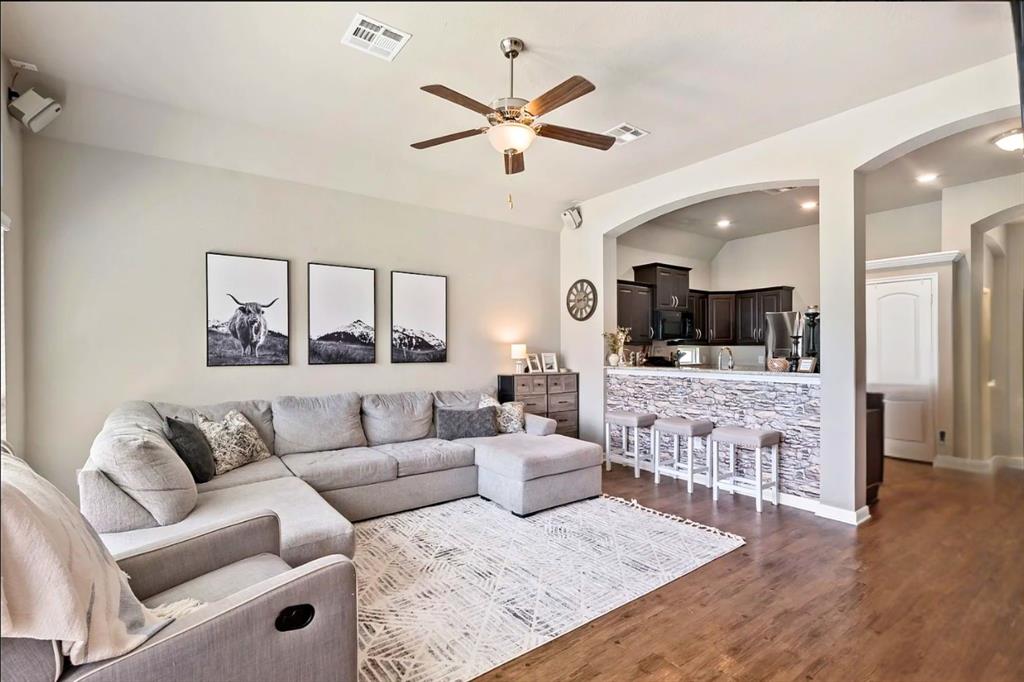 2055 Positano Loop, Bryan, Texas image 12