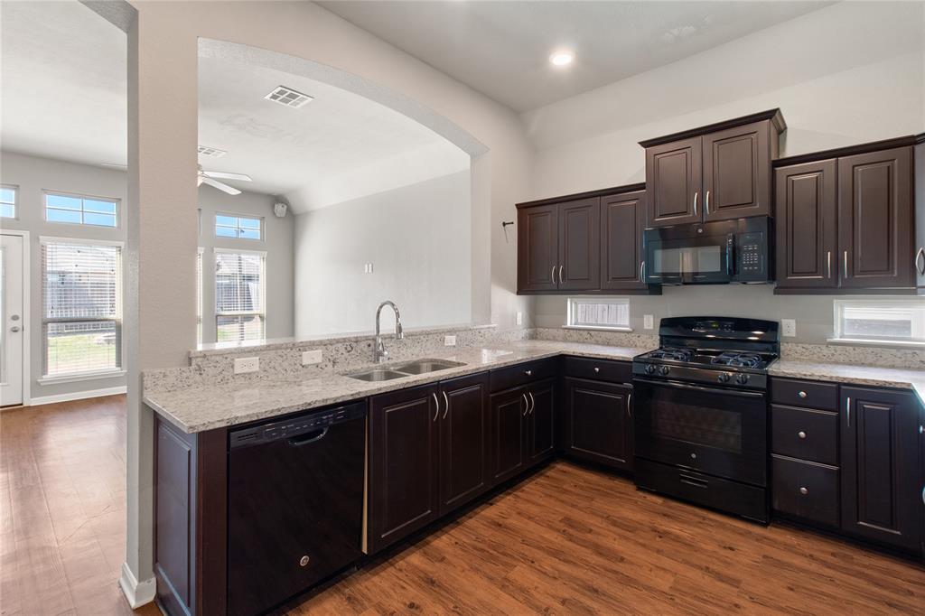 2055 Positano Loop, Bryan, Texas image 9