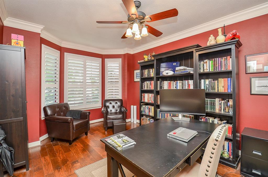 6431 Aspen Cove Court, Sugar Land, Texas image 9