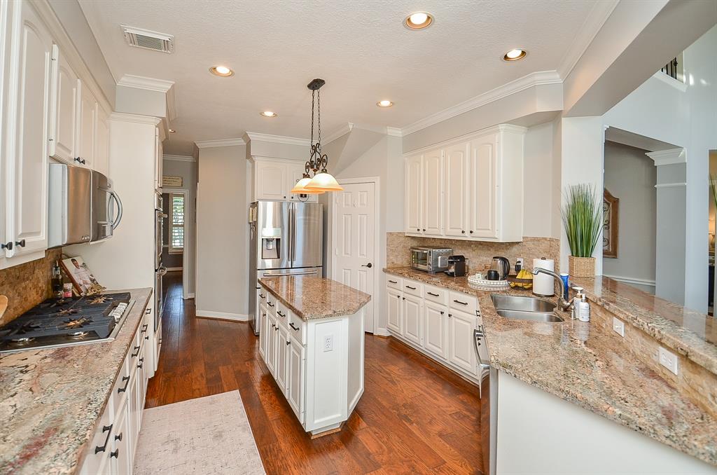 6431 Aspen Cove Court, Sugar Land, Texas image 15