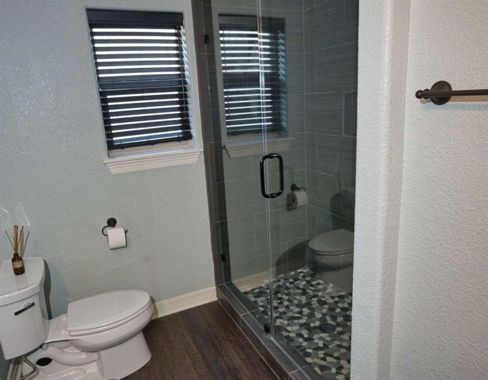 107 Brazos Court, Richwood, Texas image 20
