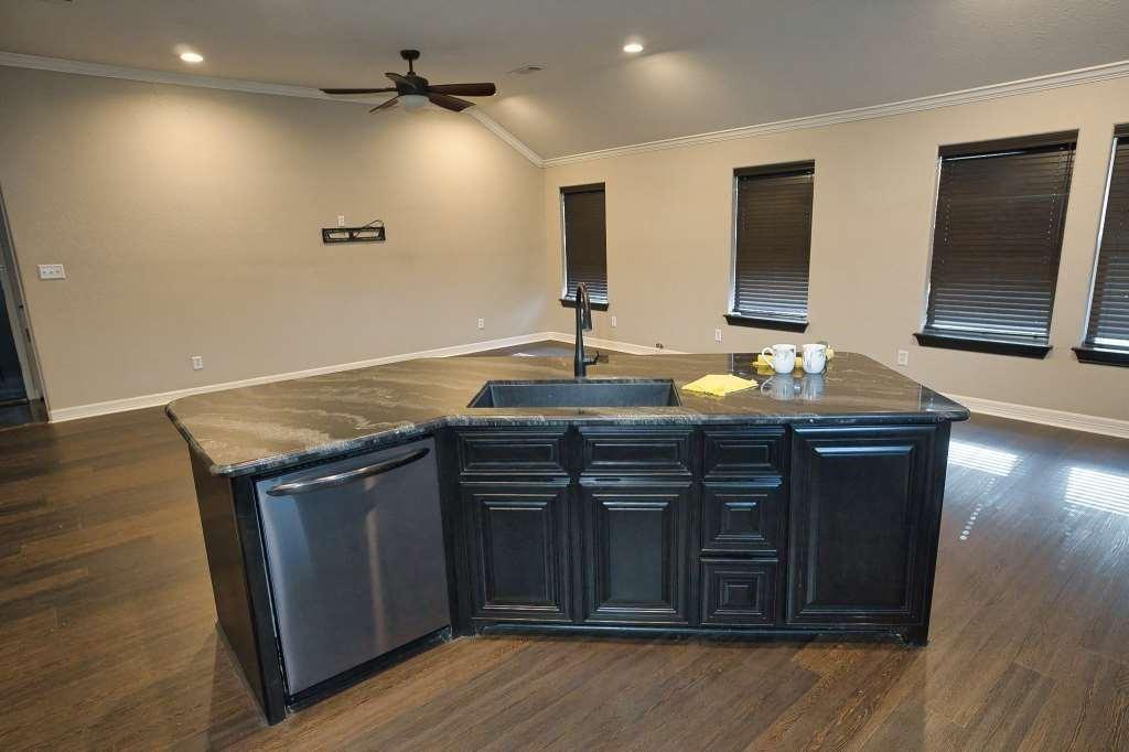 107 Brazos Court, Richwood, Texas image 9