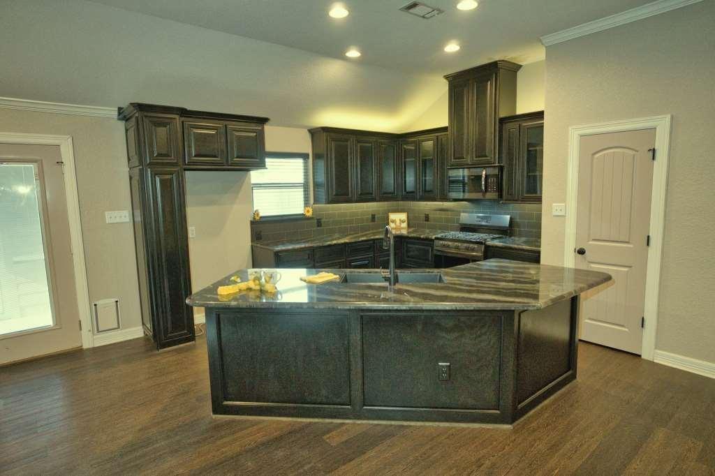 107 Brazos Court, Richwood, Texas image 8