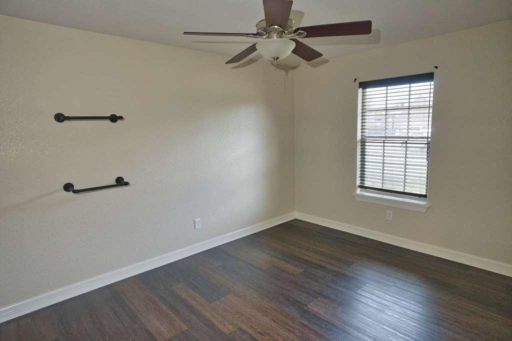 107 Brazos Court, Richwood, Texas image 17