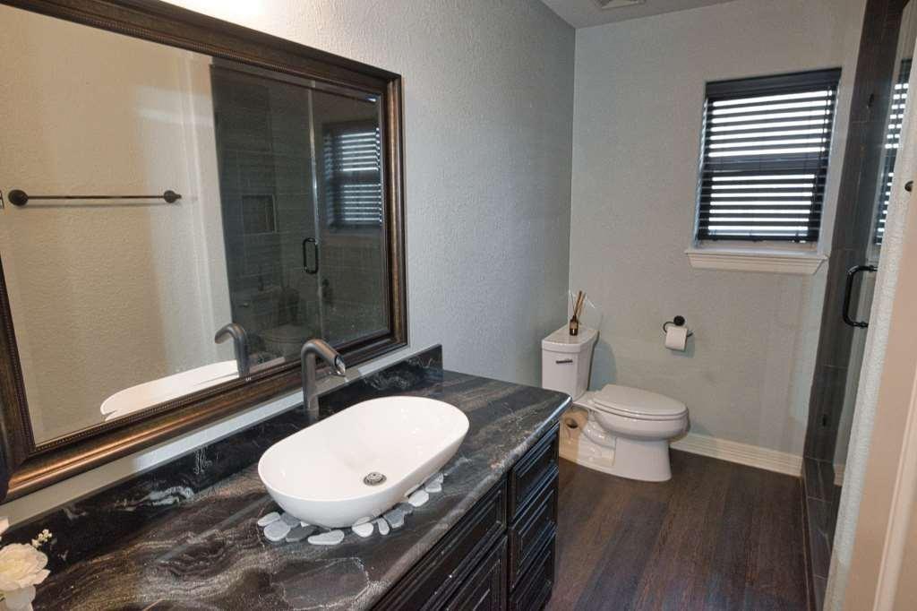 107 Brazos Court, Richwood, Texas image 19