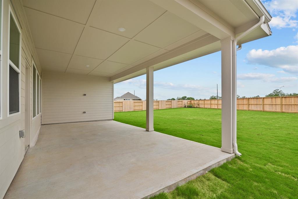 21803 Oakwood Drive, Waller, Texas image 7