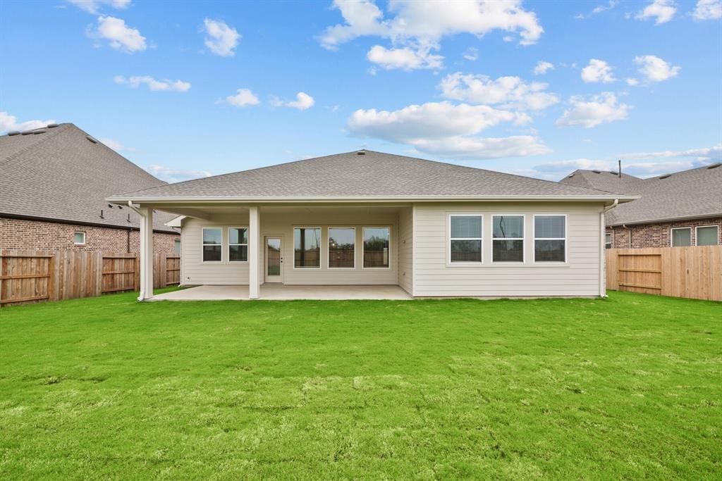 21803 Oakwood Drive, Waller, Texas image 9