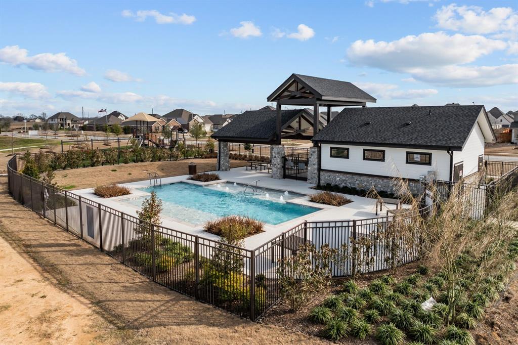 21803 Oakwood Drive, Waller, Texas image 45