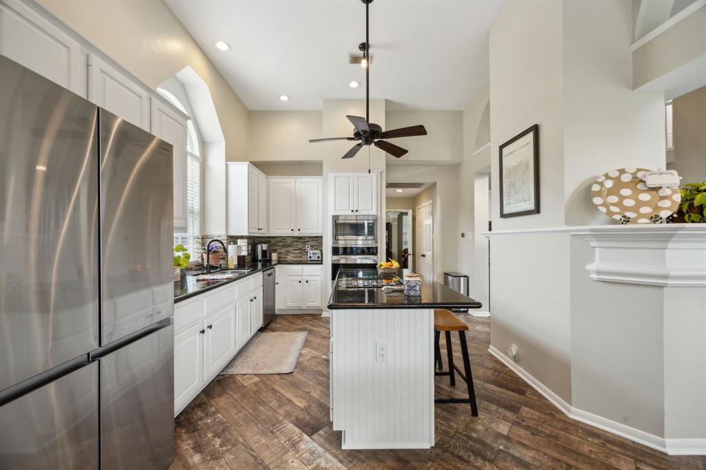 2411 Cinco Park Place, Katy, Texas image 11