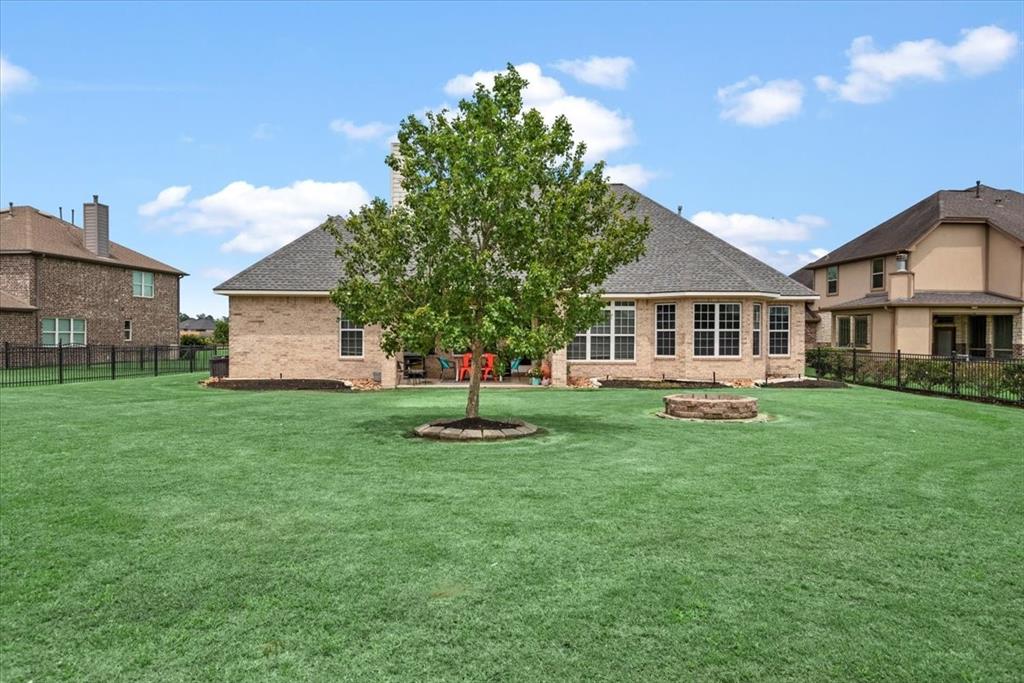 231 N Waterstone Drive, Montgomery, Texas image 32