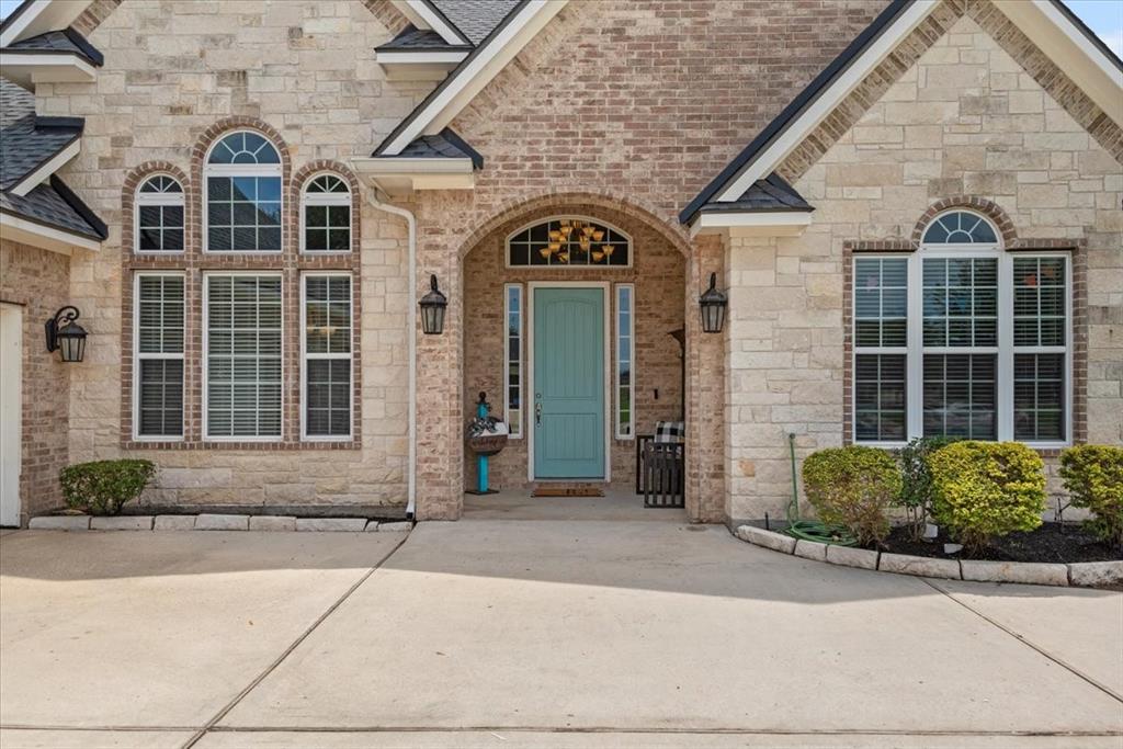 231 N Waterstone Drive, Montgomery, Texas image 4