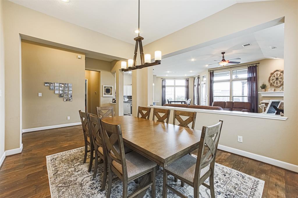 2918 Katy Town Lane, Katy, Texas image 6