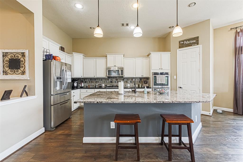 2918 Katy Town Lane, Katy, Texas image 10